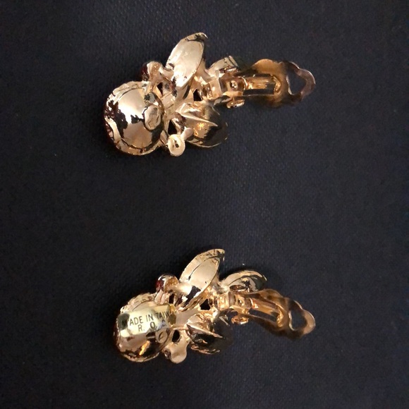 Lg Striking Vtg Holiday Clip Rhinestone Earrings - Picture 3 of 9